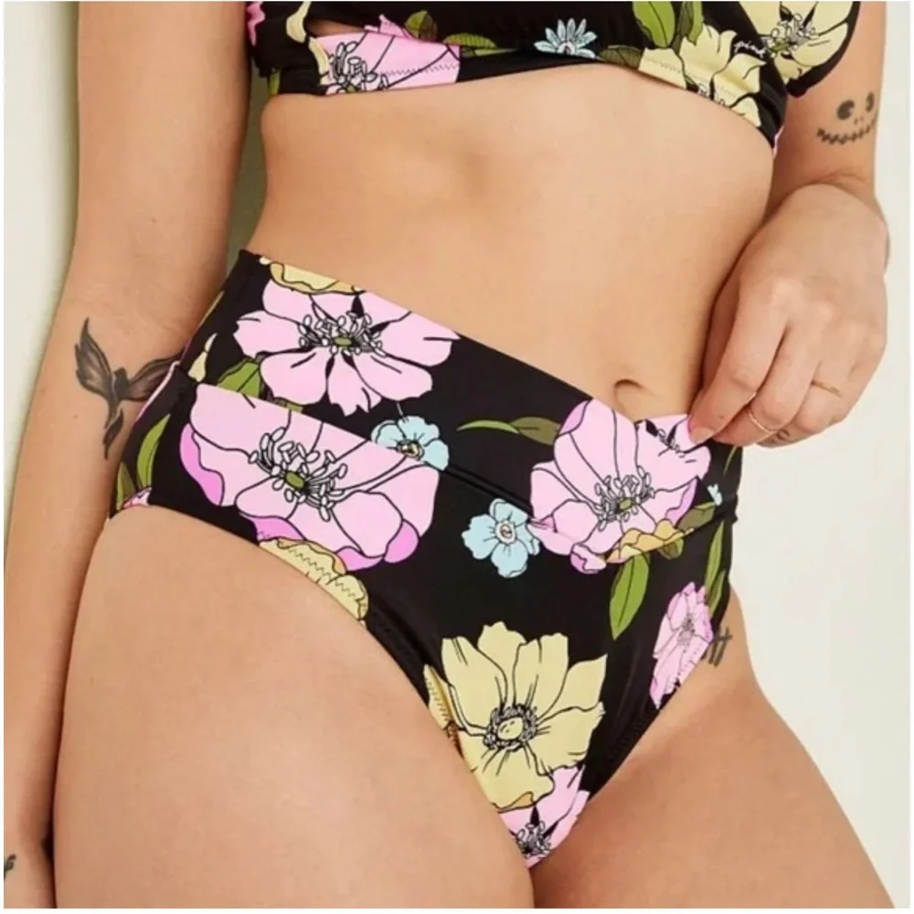 PINK Victoria's Secret Black Floral Bikini